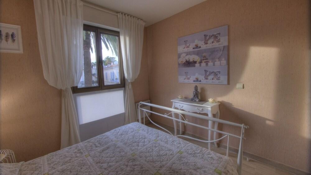 Hotel Lutetia Cannes Exterior photo