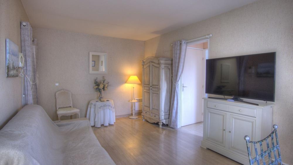 Hotel Lutetia Cannes Exterior photo