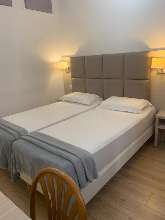 Hotel Lutetia Cannes Exterior photo